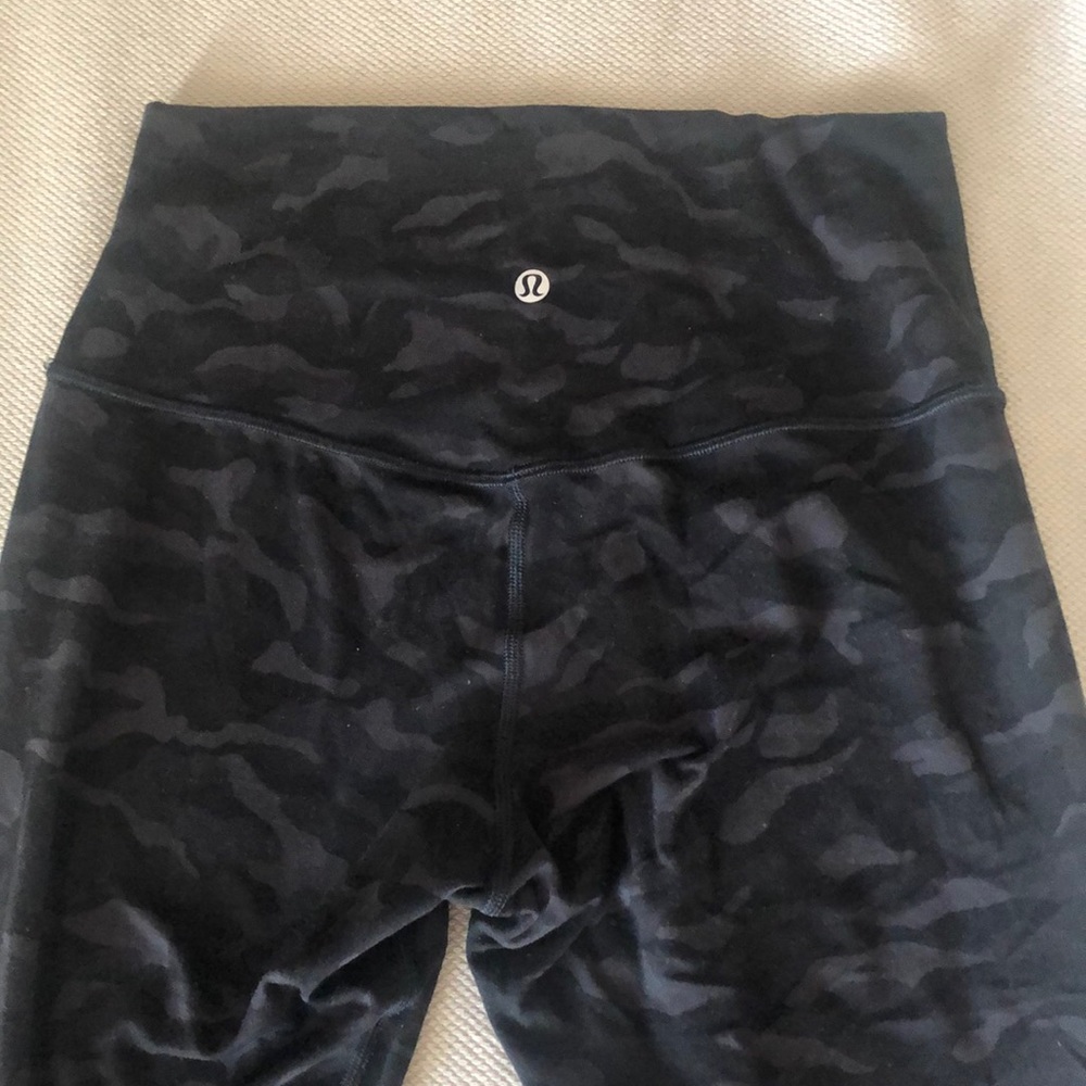 Lululemon align camo size 6